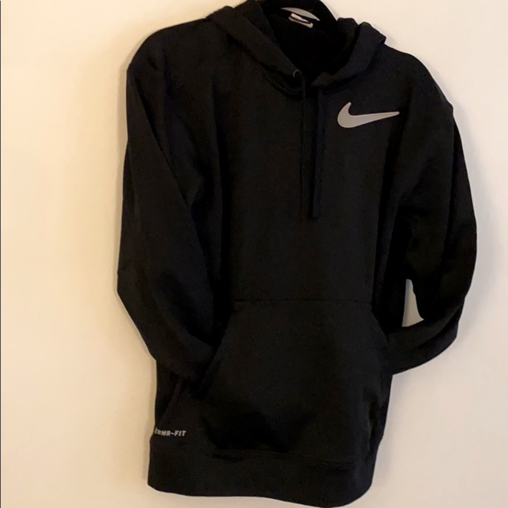 Nike therma fit hoodie